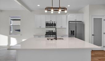 27645 Maryjane Ln E, Chesterfield, MI 48047