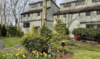 22 Harbour Vlg A, Branford, CT 06405