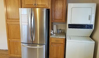 36 Woodcrest Dr, Bristol, CT 06010