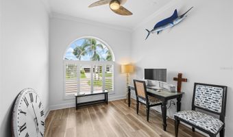 949 ALLEGRO Ln, Apollo Beach, FL 33572