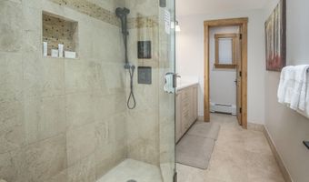 63 Avondale Ln R-213, Beaver Creek, CO 81620