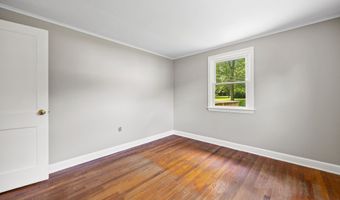 27 Lathrop Dr, Coventry, CT 06238
