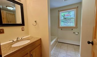 5 Greenfield Ave, Bangor, ME 04401