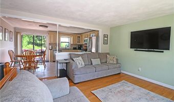 62 Valleybrook Dr, East Providence, RI 02914