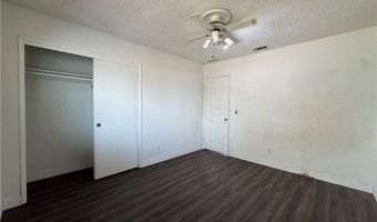 21815 Klickitat Ave, Apple Valley, CA 92307