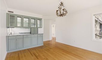 15 Hammersmith Rd 30A, Newport, RI 02840