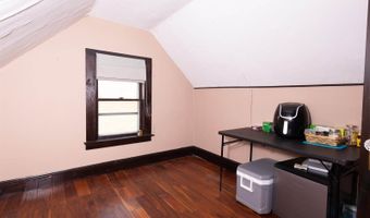 18 Hudson St, Bangor, ME 04401