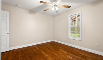 100 Chestnut Dr, Barbourville, KY 40906