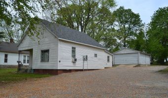 360 S Second St, Albion, IL 62806