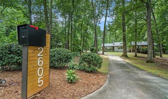 2605 Mckinnon Dr, Decatur, GA 30030