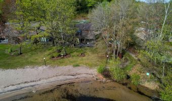 15 Manor Estates Dr 1, Bristol, NH 03222