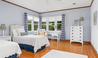 133 Tupelo Hill Dr, Cranston, RI 02920