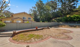 6890 E Georgetown Cir, Anaheim, CA 92807