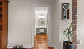 60 Merrimac St 701, Amesbury, MA 01913