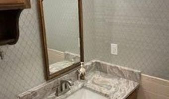 1444 Oakdale Dr, Bartlesville, OK 74006