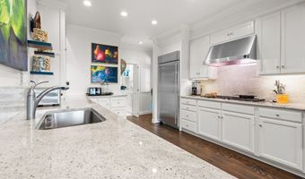 592 Whiteside Mountain Rd, Highlands, NC 28741