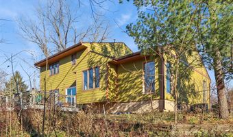 5301 Valley Rd, Ames, IA 50014