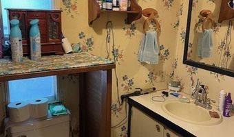 22 Red Oak Cir, Big Sandy, TN 38221