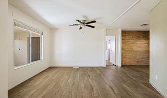 25424 S MONTANA Ave, Sun Lakes, AZ 85248