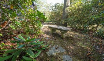 118 Lake Dr, Bethlehem, CT 06751