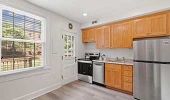 1415 S EDGEWOOD St 463, Arlington, VA 22204