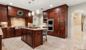 7 Newton Pl, Allendale, NJ 07401