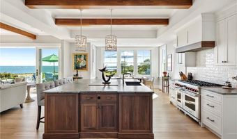 71 Cliff Dr, Narragansett, RI 02882