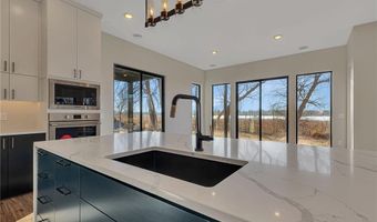 33668 Poverty Point Dr, Avon, MN 56310