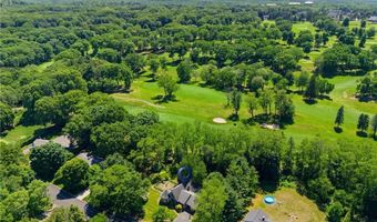 32 Briarwood Rd, Lincoln, RI 02865