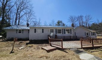 713 Mcgrath Pond Rd, Belgrade, ME 04917