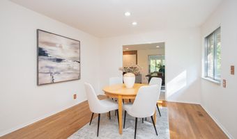 1365 Chalmers Dr, Ann Arbor, MI 48104