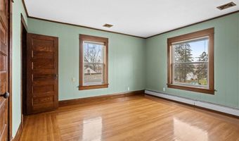 320 7th Ave E, Alexandria, MN 56308