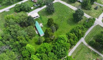 305 N Eighth St, Albion, IL 62806