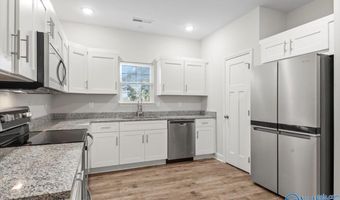 314 Creekside Dr, Albertville, AL 35950