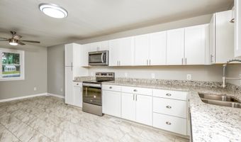 19427 Mercedes Dr, Abingdon, VA 24210