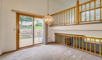 12818 Eastview Curv, Apple Valley, MN 55124