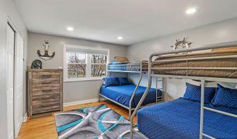 26048 W Forest Ave, Antioch, IL 60002