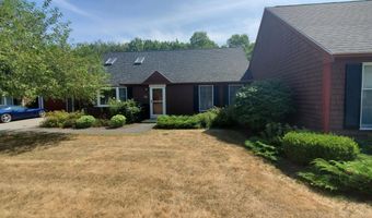 32 Cortland Cir 32, Bangor, ME 04401