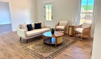 464 Bellview Rd, Appomattox, VA 24522