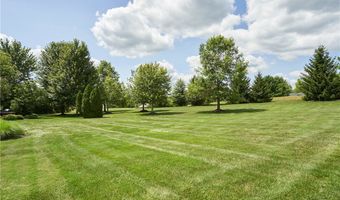 662 Heatherleigh Dr, Akron, OH 44333
