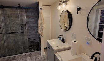 207 Silver St, Bennington, VT 05201