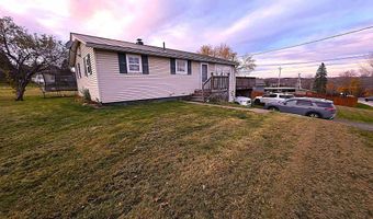 7 Westwood Pkwy, Barre, VT 05641