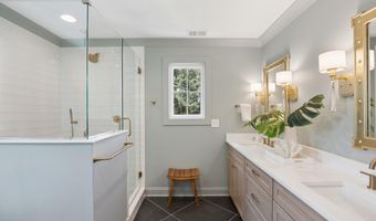608 Pilot St, Beaufort, SC 29902