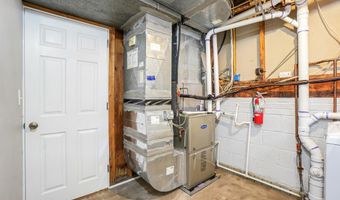 8524 DOTER Dr, Alexandria, VA 22308