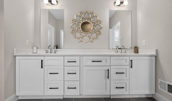 1100 HEWES St, Ambler, PA 19002
