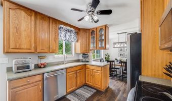 7370 Devinney Ct, Arvada, CO 80005