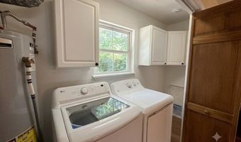 2505 Hermitage Rd, Beaufort, SC 29902