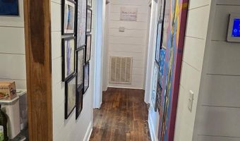 657 4th St NW, Arab, AL 35016