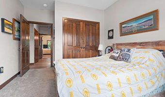 5036 N MILKWEED Trl, Appleton, WI 54913
