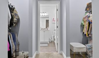 227 HOLLI Ln, Anniston, AL 36201